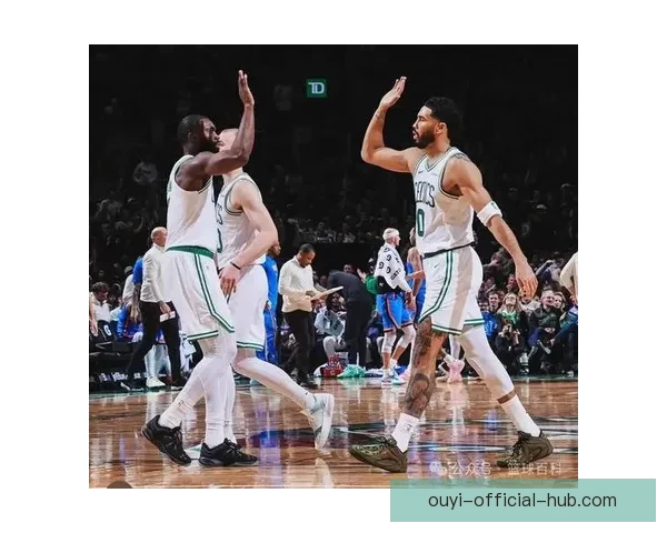 雷霆12连胜遭绿军逆转 亚历山大创纪录布朗全能表现带队胜利